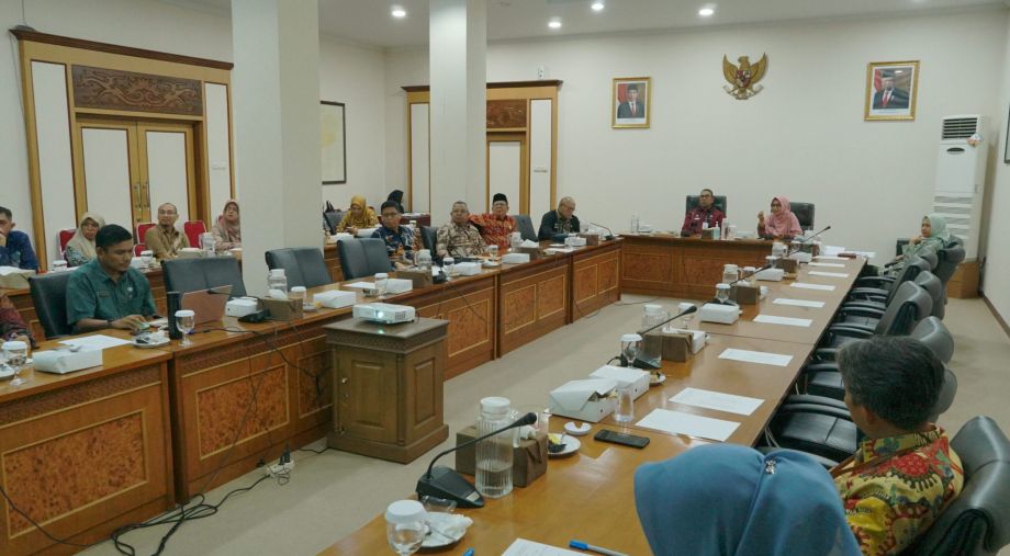 Rapat Persiapan Penataan Ruang Biro-Biro di Lingkungan Sekretariat Daerah